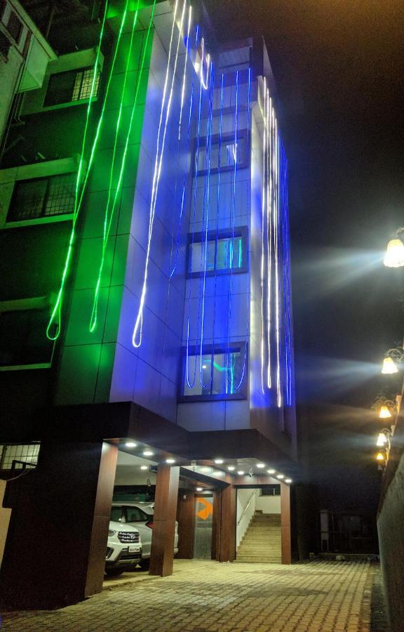 Hotel Shawrya The Grand 马迪凯里 外观 照片